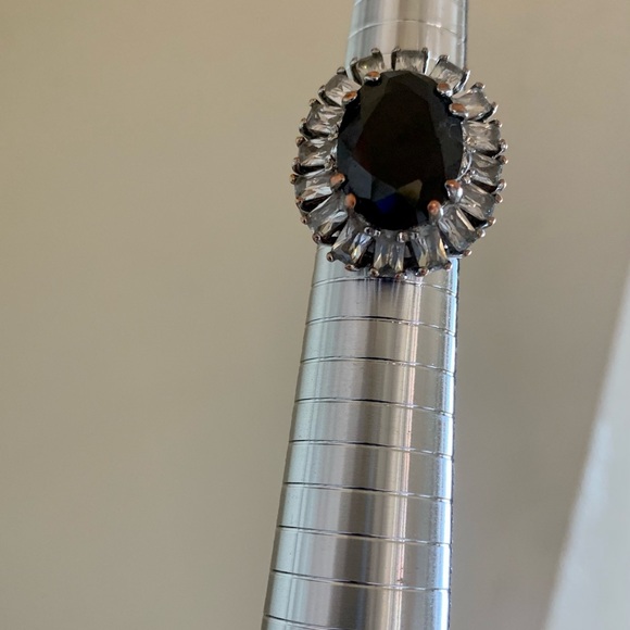 Brilliant Fashion Cocktail Ring - Picture 4 of 6